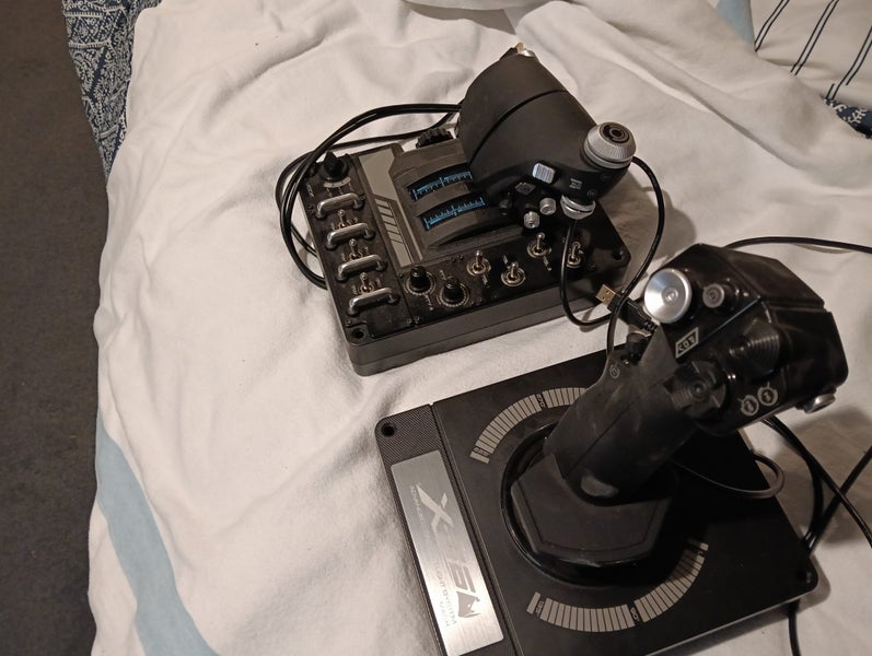 Saitek X56 HOTAS62863850859010111