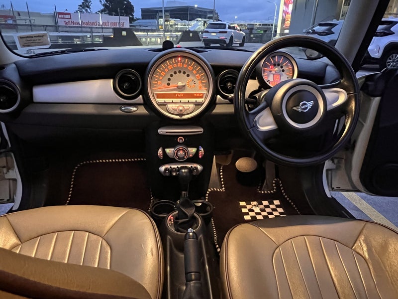 2009 MINI One62867853636739112