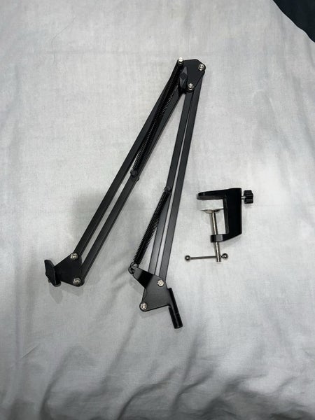 Mic stand Carousel 1