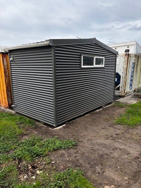 Portable Sleepout, Office/cabin Carousel 8