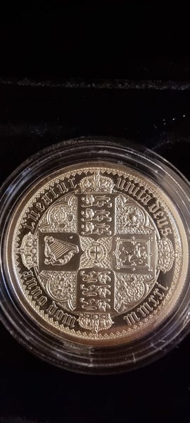 2021 Gothic Crown 2oz Portrait and 2oz Arms Carousel 12