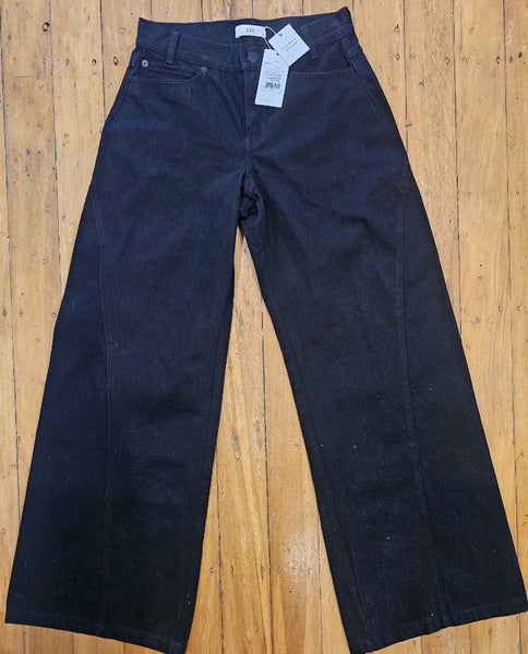 Amazing 2025 CUE wide legged jeans - new RRP $330629500055686431128
