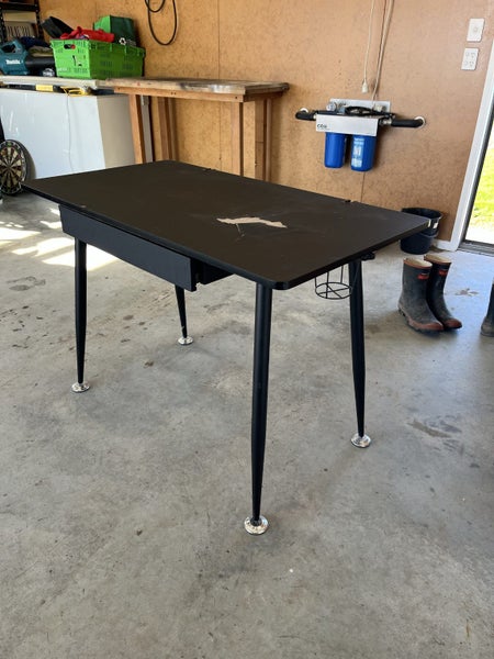 Desk Carousel 2