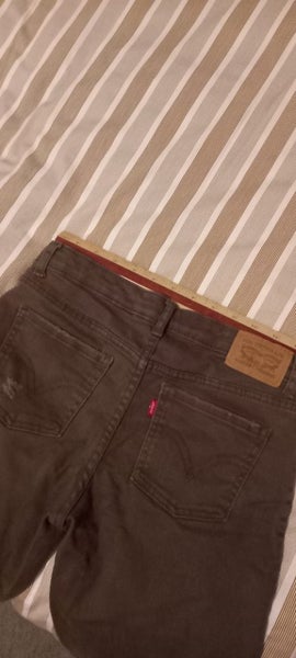 Girls red tab levi Carousel 1