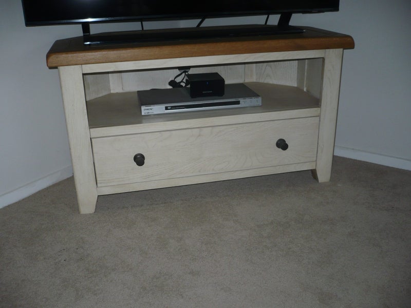 T.V. CABINET62863229981059112