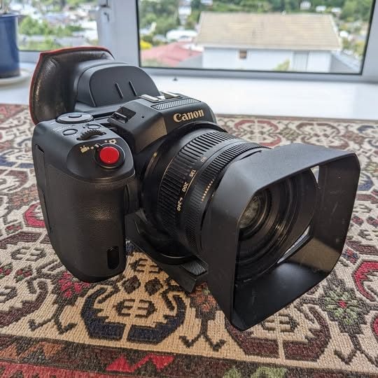 Canon XC10 4K + LP-E6N Battery, Charger & Remote—Excellent Condition! Carousel 2