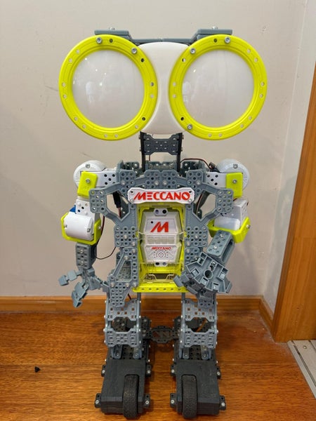 Meccano robot toy Carousel 1