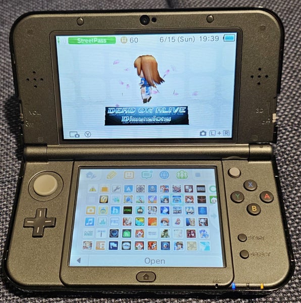 New 3DS XL with Capture Card Carousel 1