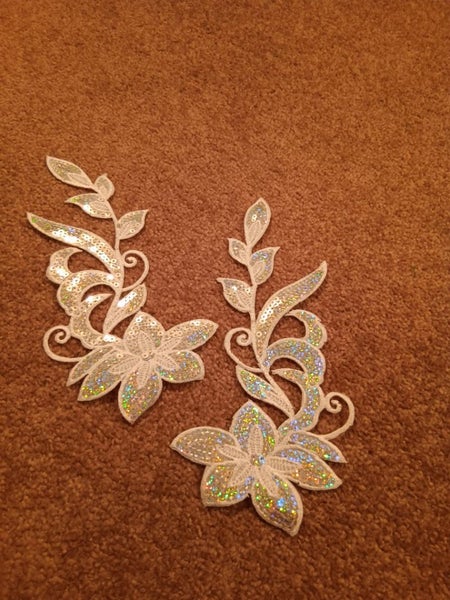 GORGEOUS WHITE&SILVER SEQUIN APPLIQUES Carousel 1