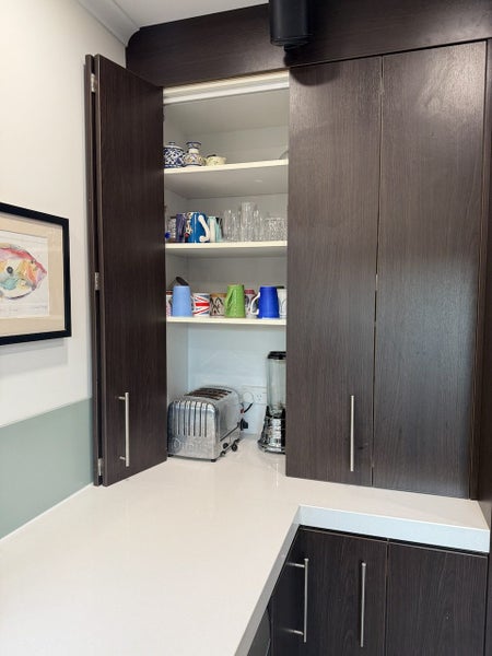 Whole Kitchen with Stone Benchtop Carousel 20