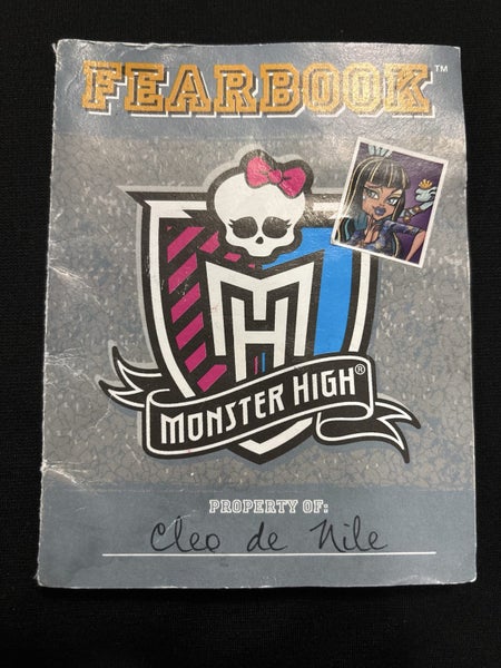 Monster High Cleo De Nile Fearbook Diary Carousel 1