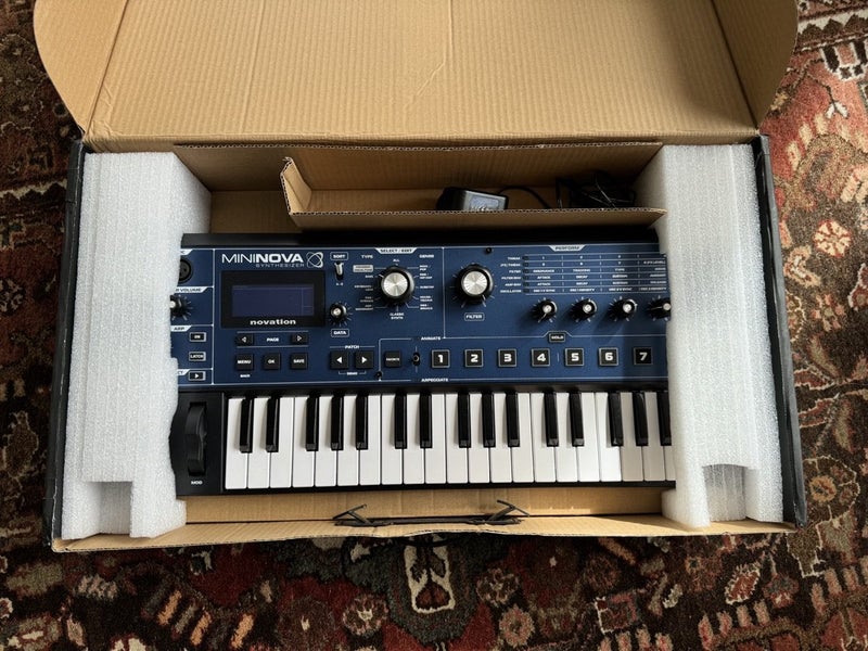 Novation MiniNova – MINT Powerful Synth & Vocoder (Never been out of studio!!) Carousel 7