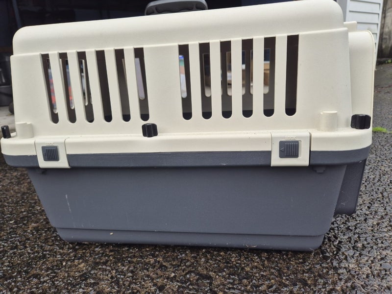 Dog Travel crate - airnz -medium Carousel 2