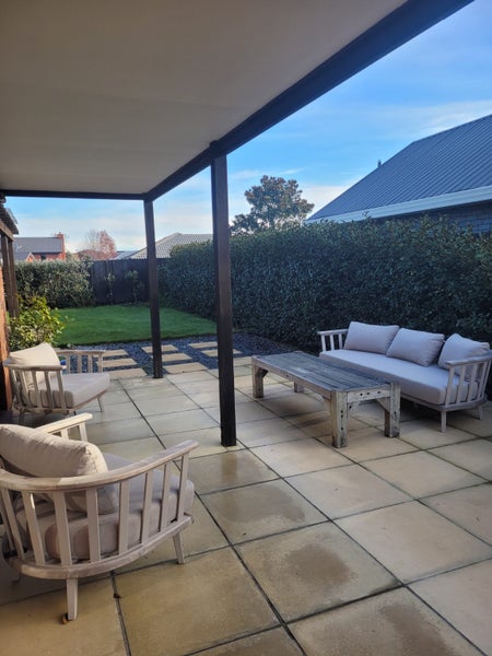 Shirley, 3 bedrooms62954757284225112