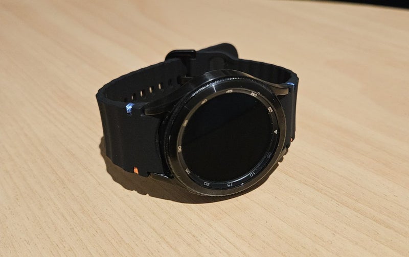 Samsung Galaxy Watch 4 Classic Carousel 1