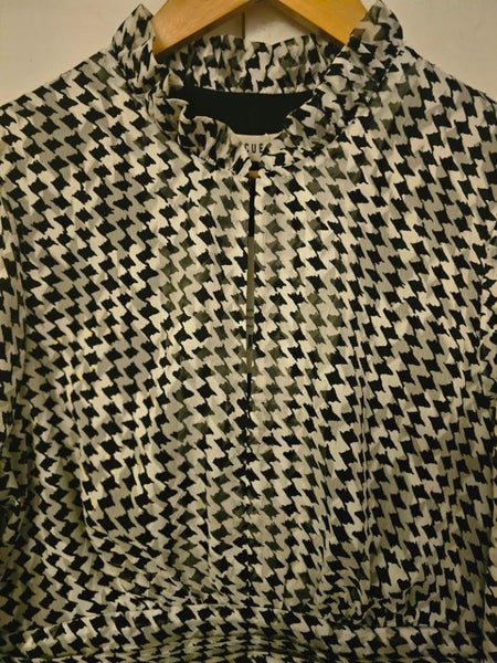 Brand new CUE campaign dress RRP $37562951905330691113