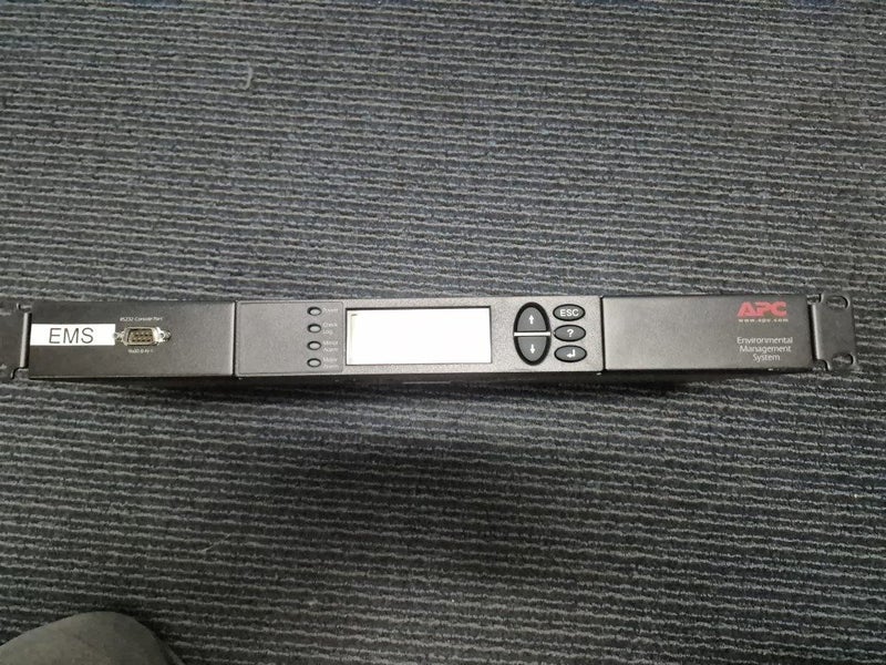 APC InRow 42U 300mm cooling unit62863214015363113
