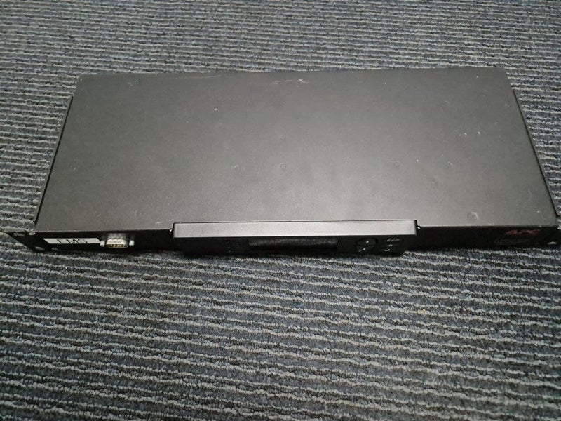 APC InRow 42U 300mm cooling unit62863214015363114