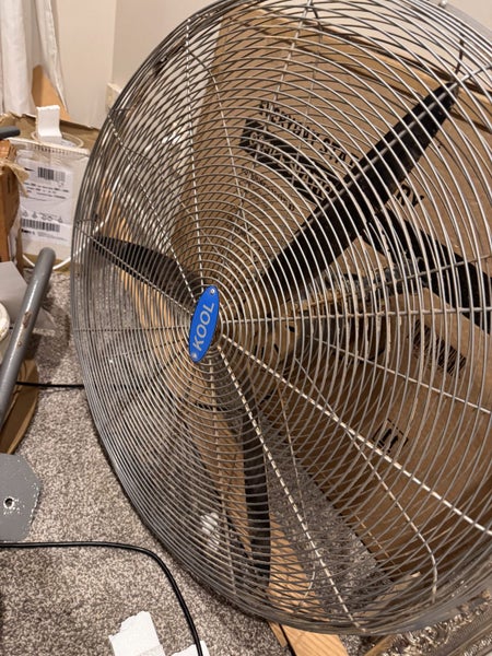 KOOL Industrial Wall Mount Fan - 750mm Carousel 1