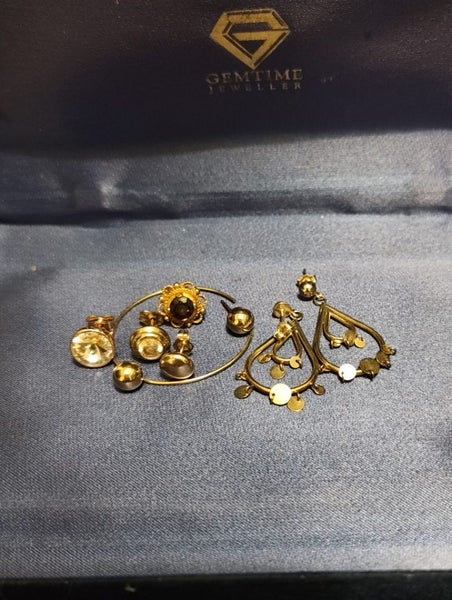 $1 reserve 5.2 grams 9ct gold!! Carousel 2