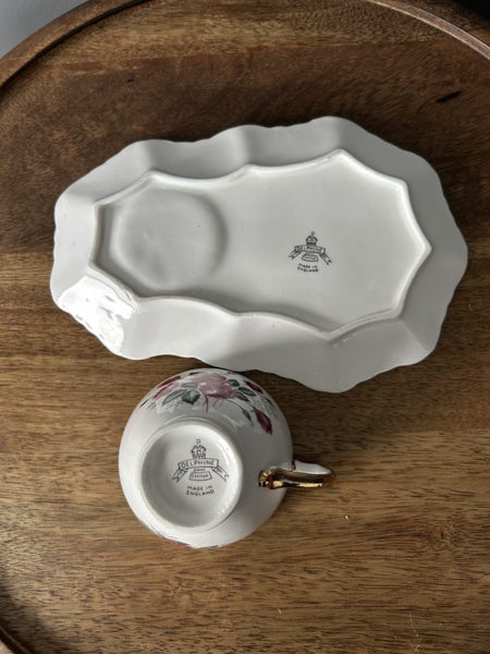 Delphine bone china - 4 Tea cups and 6 matching sandwich plates62863238444673112