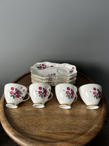 Delphine bone china - 4 Tea cups and 6 matching sandwich plates62863238444673111