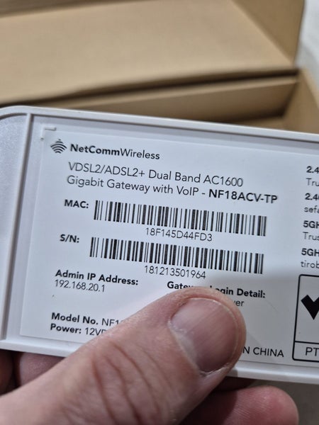 Dual band AC1600 Router Carousel 3