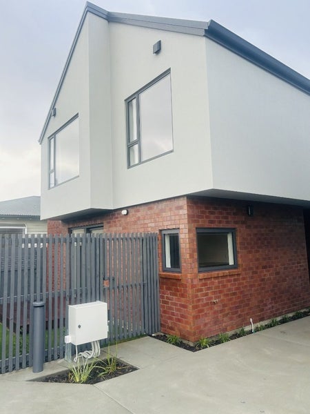 Image 1 of 22