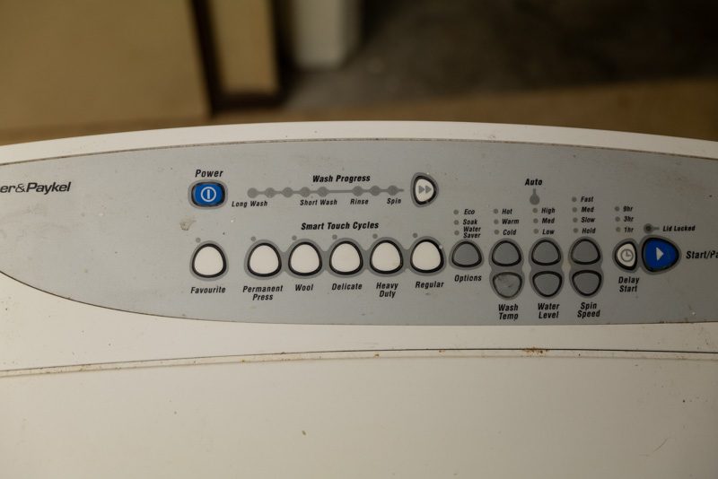 5.5KG F&P GW512 Washing Machine63001851202434112
