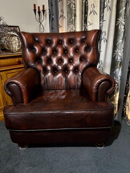 Leather chair and Ottoman62863860563202111