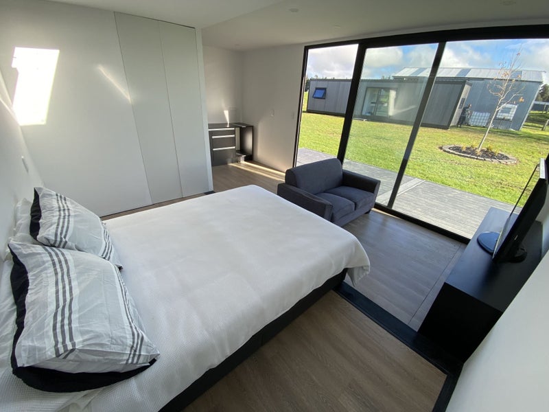 Incredible unit under 30sqm - with folding deck included! Carousel 2