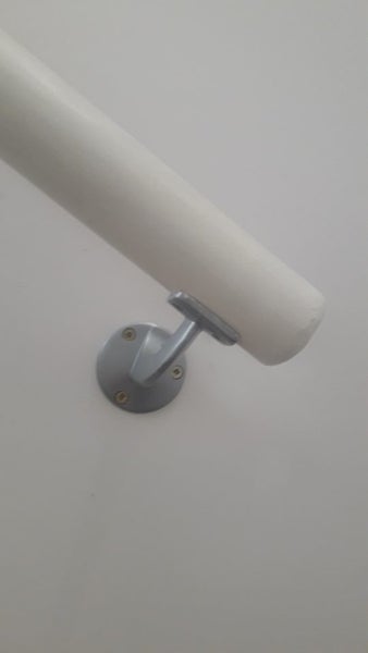 Stairs handrail brackets not included Carousel 2