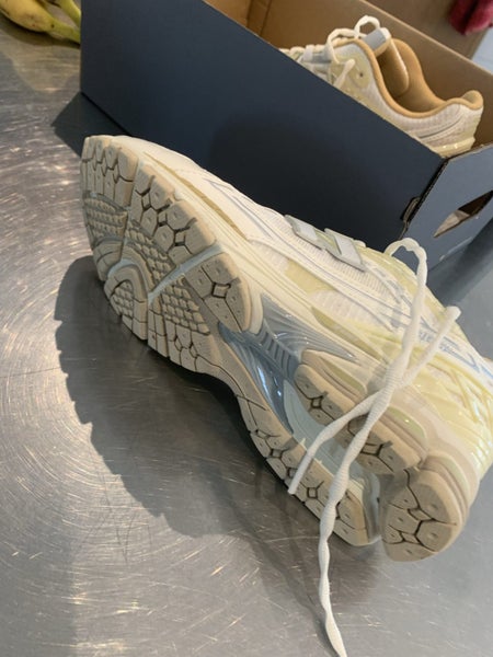 New Balance M1906 Carousel 2