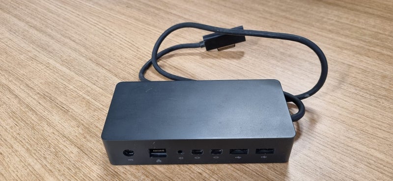 Microsoft Surface Dock v162863848230531112