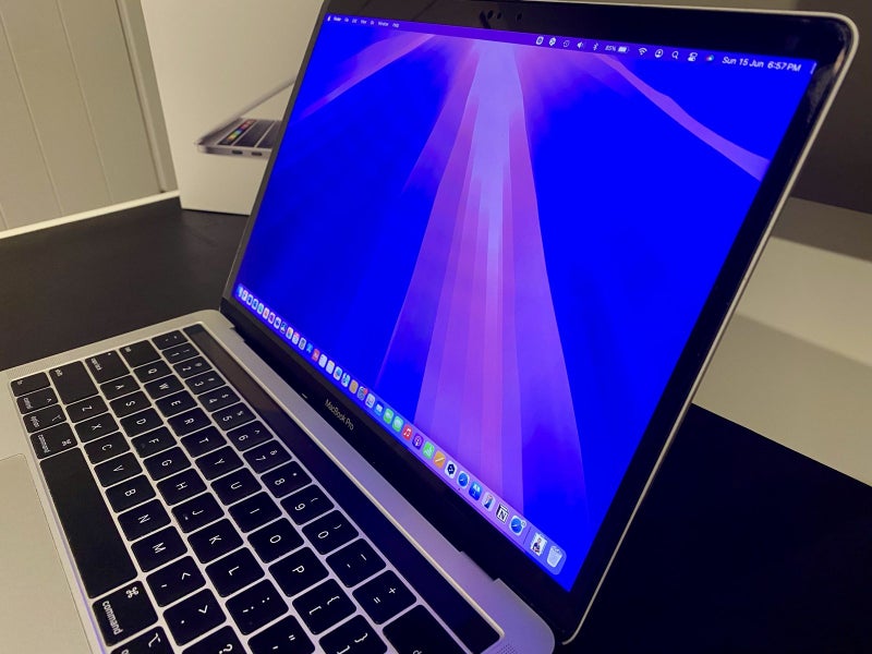 MacBook Pro 13" 2019 Retina (2.4GHz i5 16GB Ram 512GB SSD A1989 Enhanced)62935696275073111