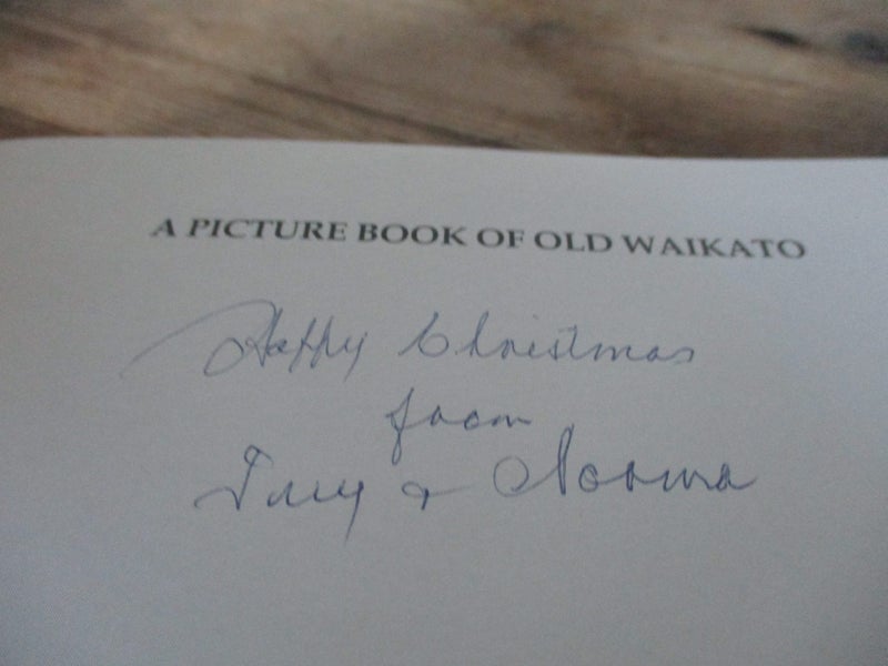 A PICTURE BOOK OF OLD WAIKATO Carousel 13