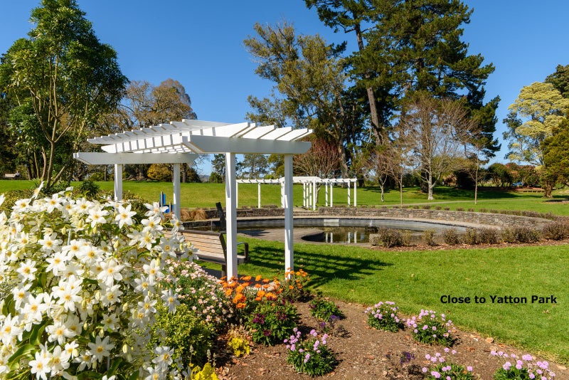 gallery carousel 16