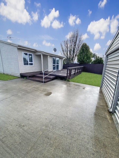 Image 1 of 8