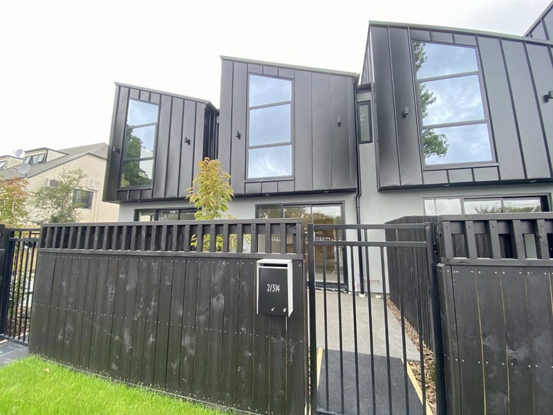 Image 1 of 10