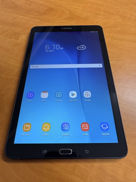 Samsung Galaxy Tab E 9.6" 2016 16GB Black Wifi - Cheap! Carousel 1