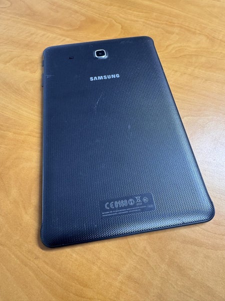 Samsung Galaxy Tab E 9.6" 2016 16GB Black Wifi - Cheap! Carousel 2