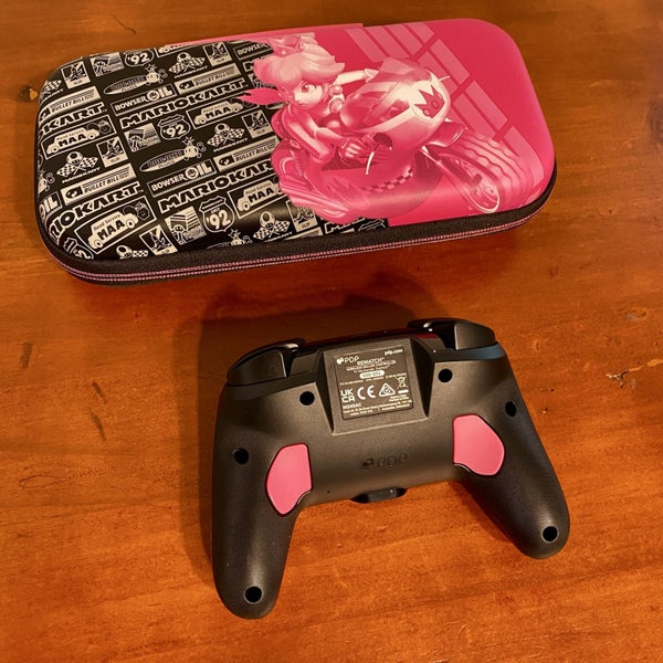 Nintendo Switch Pro Controller + Console Travel Case Carousel 2