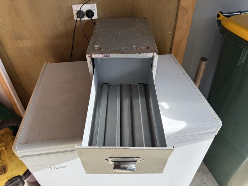 Workshop single drawer (more listed) Carousel 4