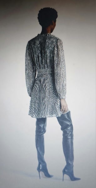 Brand new CUE campaign dress RRP $375 Carousel 18