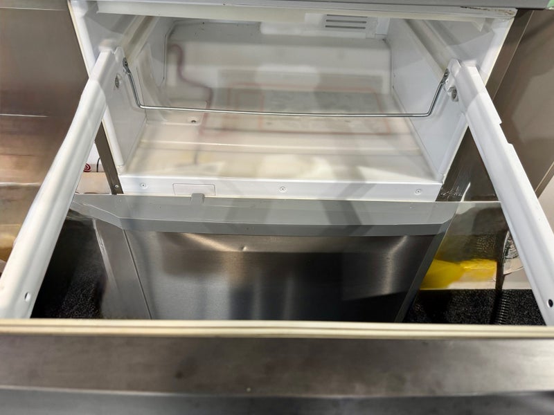 Mitsubishi Two Drawer 375L Fridge freezer62930697912835114