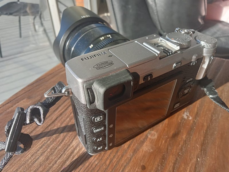 Fujifilm X-E1 digital camera + 18-55mm Lens – Full Kit, Great Condition!62865823245826112