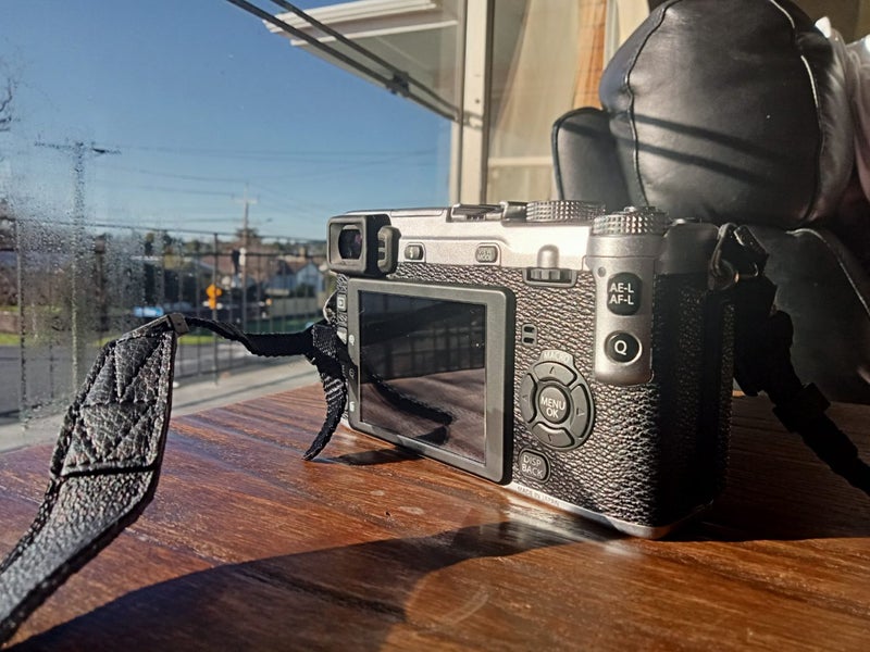 Fujifilm X-E1 digital camera + 18-55mm Lens – Full Kit, Great Condition!62865823245826113