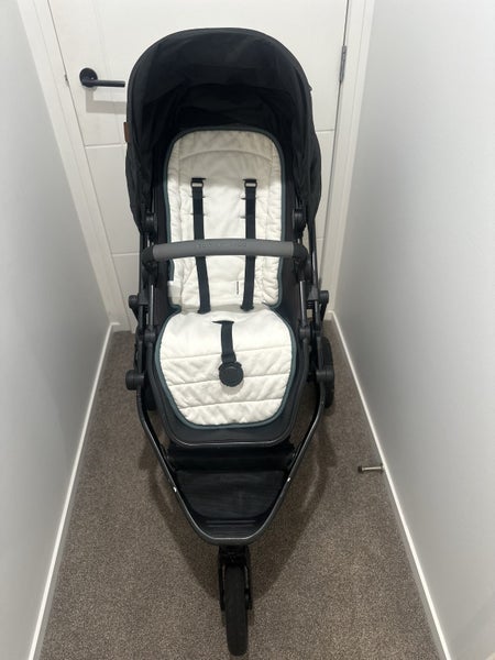 Oscar MX Pram – Edwards & Co | Great condition + extras628543219909141129