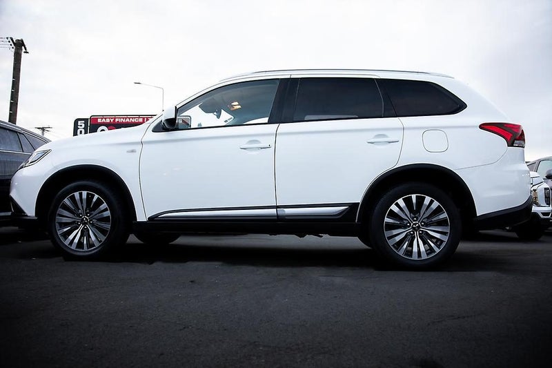2021 Mitsubishi Outlander LS 2.4P/4WD/CVT62863264709635112
