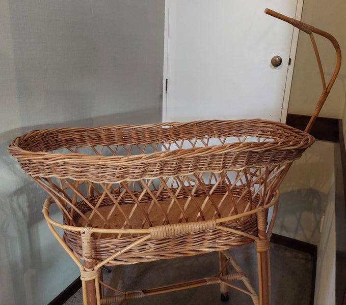 Baby Bassinet62863215876226112
